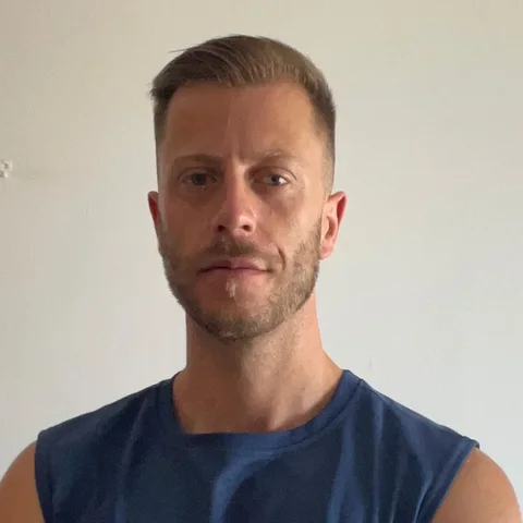 Oscar Lasheras, entrenador fitness